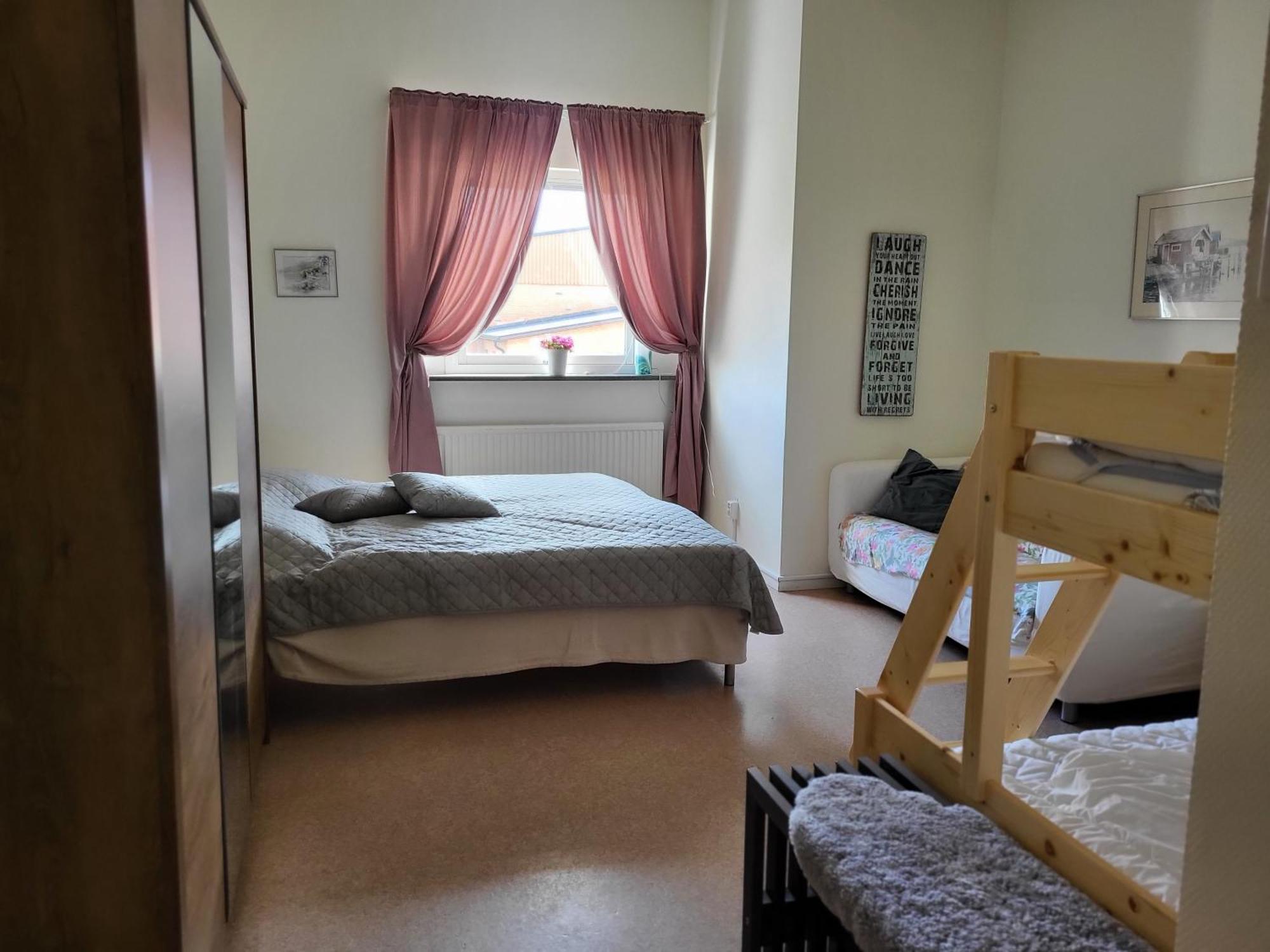 Kg Sleepover & Staellplats Karl Gustav Zewnętrze zdjęcie
